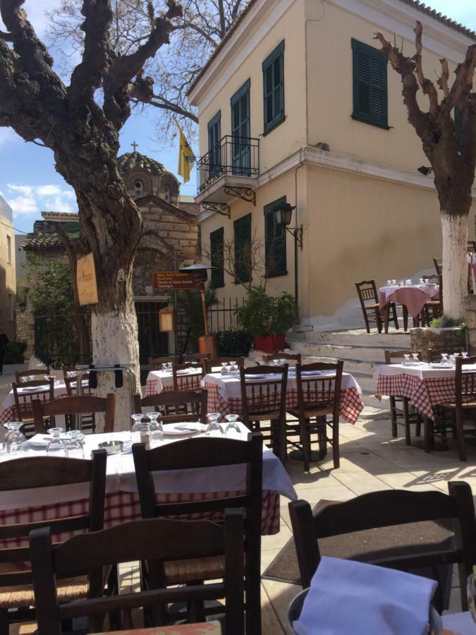 אתונה Cozy Apt By Near Acropolis Museum Walk Everywhere מראה חיצוני תמונה
