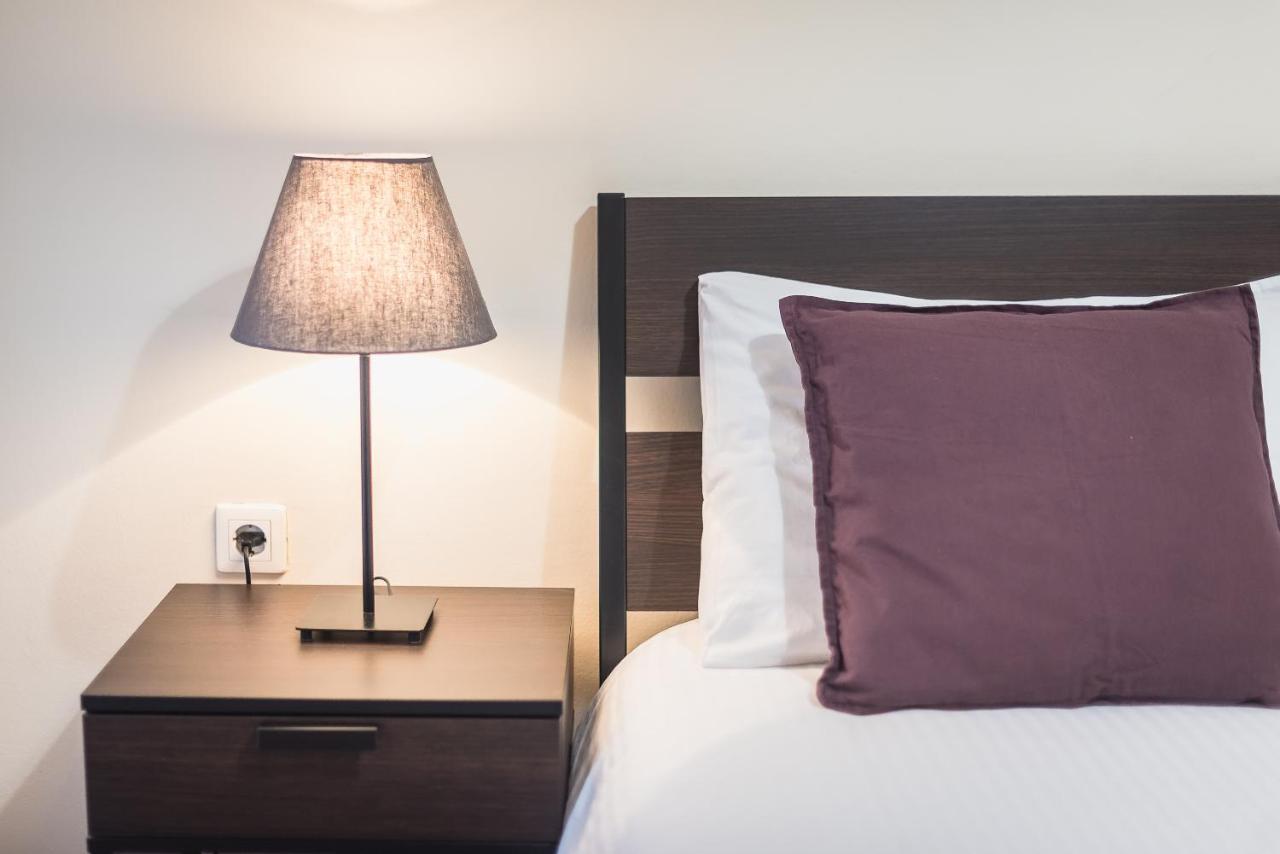 אתונה Cozy Apt By Near Acropolis Museum Walk Everywhere מראה חיצוני תמונה