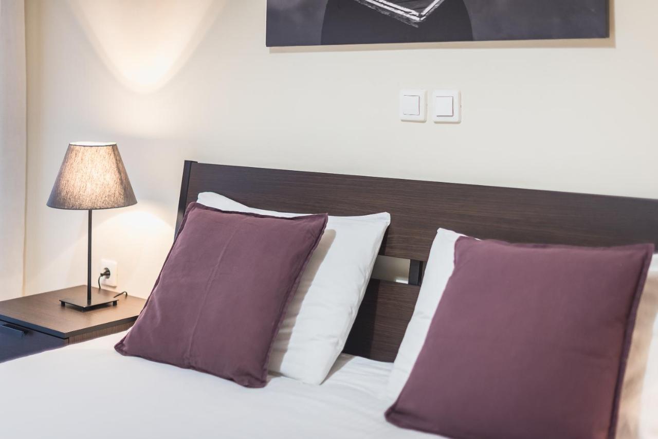 אתונה Cozy Apt By Near Acropolis Museum Walk Everywhere מראה חיצוני תמונה