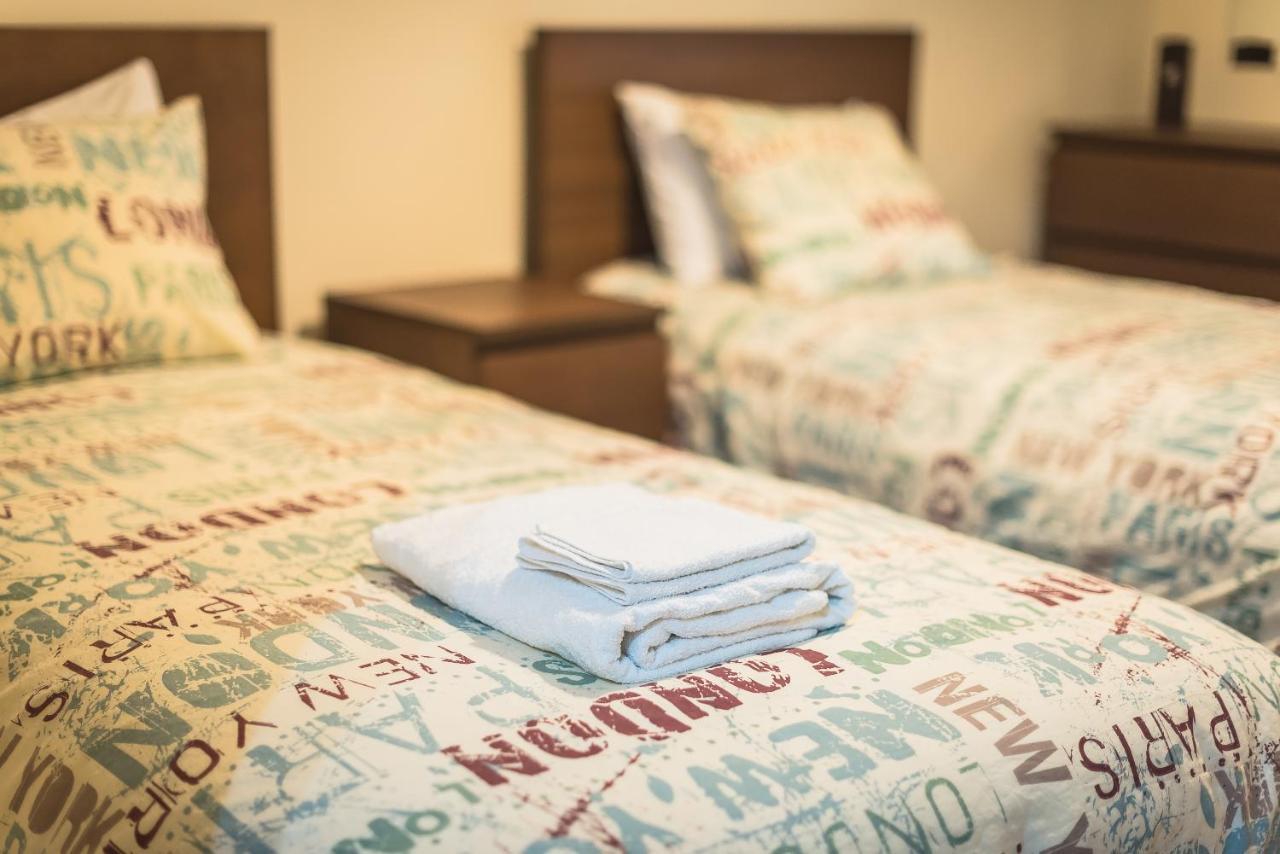 אתונה Cozy Apt By Near Acropolis Museum Walk Everywhere מראה חיצוני תמונה