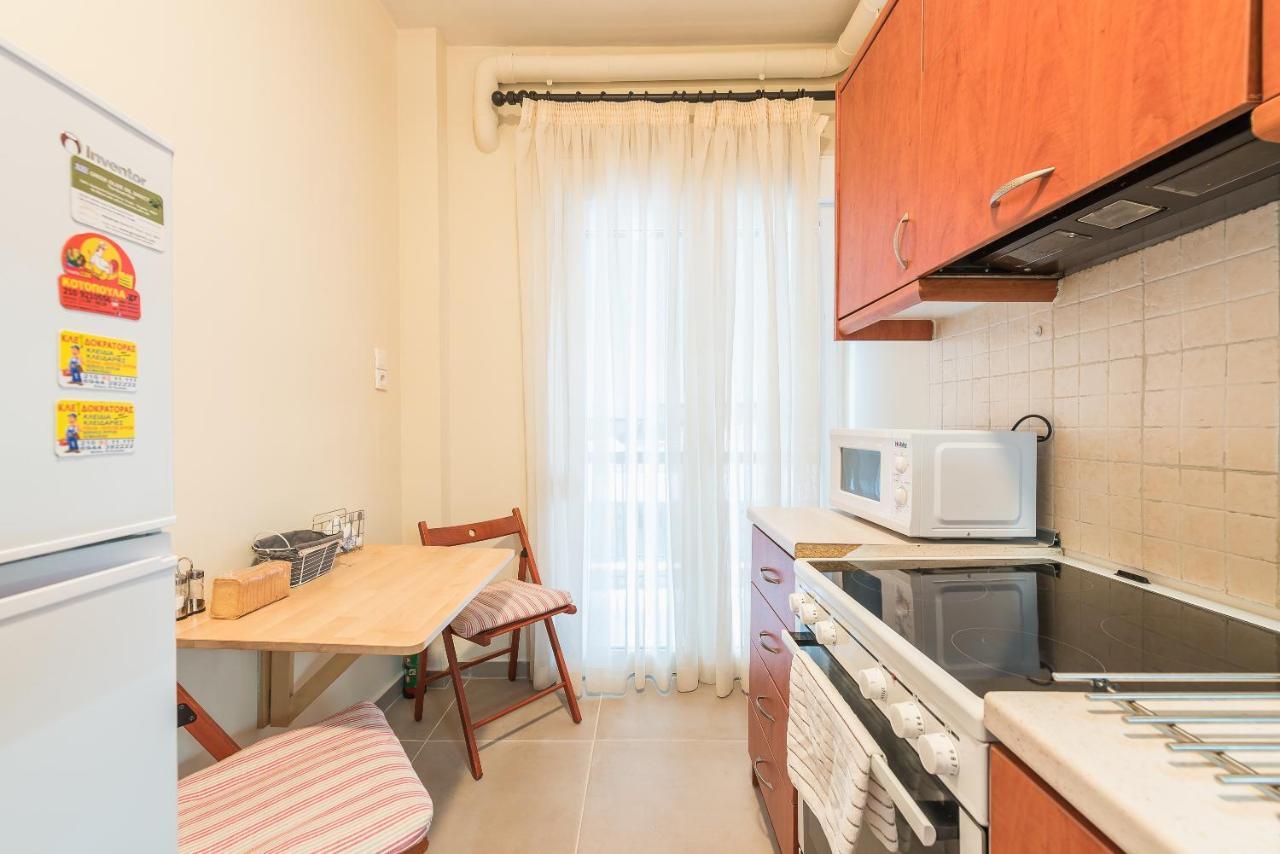 אתונה Cozy Apt By Near Acropolis Museum Walk Everywhere מראה חיצוני תמונה